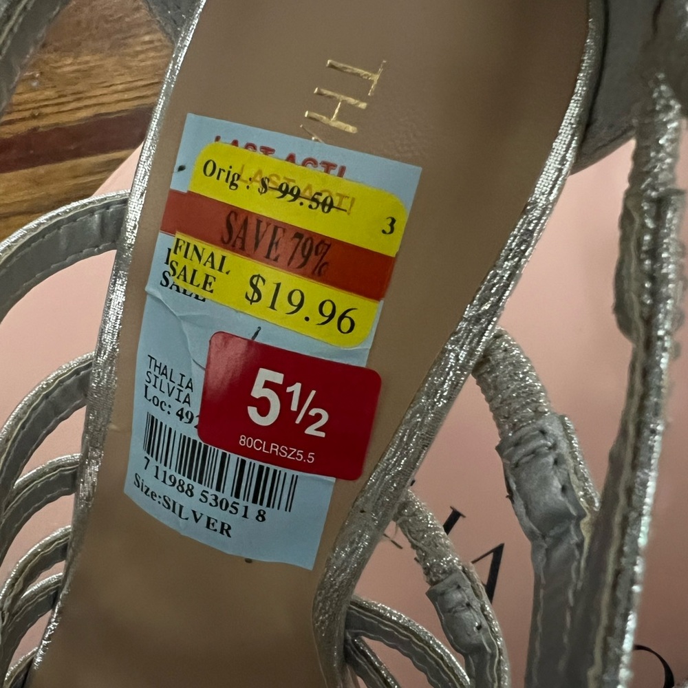 Silver shoes - Picture 3 of 4
